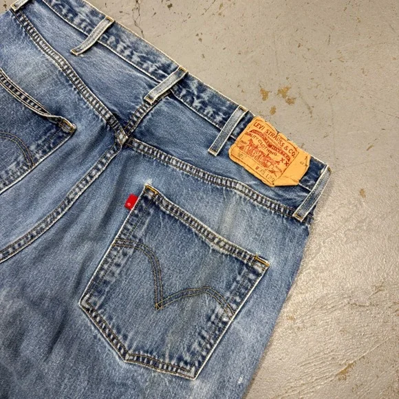 Vintage Levi's 501xx Original Fit Jeans Blue Distressed Denim 36 x 28 - Picture 8 of 9